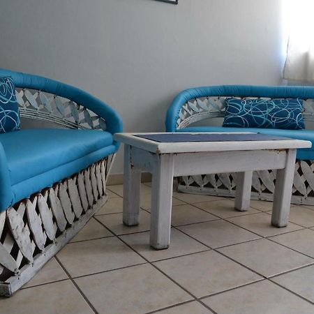 Hotel Y Suites Los Alcatraces Леон Екстериор снимка