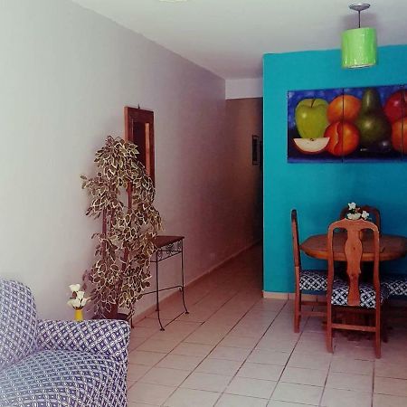 Hotel Y Suites Los Alcatraces Леон Екстериор снимка